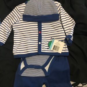 Kids band new 6-9 months 4 piece set..